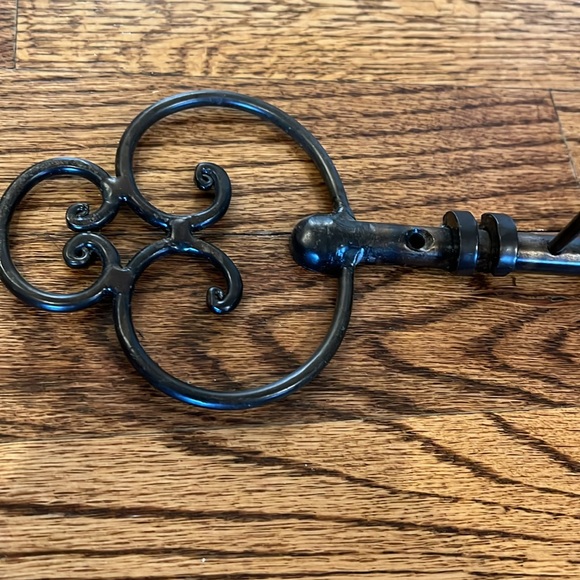 BEAUTIFUL VINTAGE WROUGHT IRON KEY HANGER - Picture 2 of 6